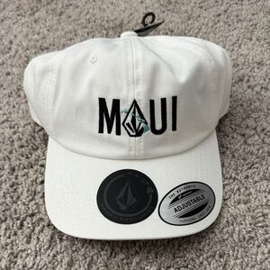 Volcom White 'MAUI' Embroidered Baseball Cap with Teal Accent